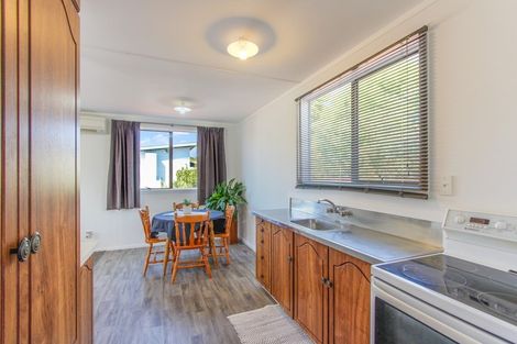 Photo of property in 3c Farnworth Avenue, Holdens Bay, Rotorua, 3010