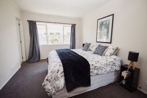 Photo of property in 1/11 Keswick Close, Northpark, Auckland, 2013