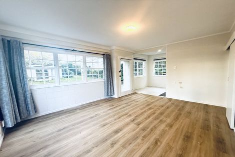 Photo of property in 82 Woodlands Crescent, Browns Bay, Auckland, 0630