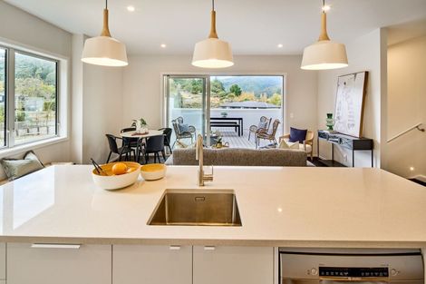 Photo of property in 5 Pakura Place, Wainuiomata, Lower Hutt, 5014