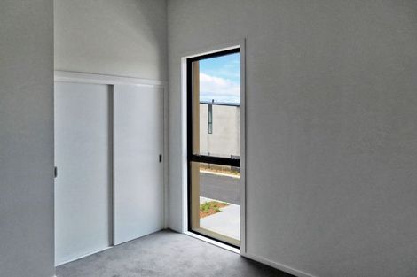 Photo of property in 35 Te Ara O Paetutu, Petone, Lower Hutt, 5012