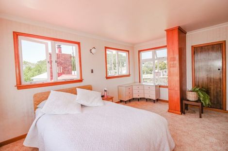 Photo of property in 2 Rodney Street, Durie Hill, Whanganui, 4500