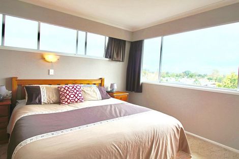 Photo of property in 50 Glenview Terrace, Glenview, Hamilton, 3206