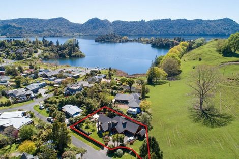 Photo of property in 8 Wattle Grove Road, Lake Okareka, Rotorua, 3076