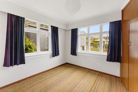 Photo of property in 54 Milton Terrace, Picton, 7220