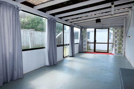 Photo of property in 129 Arawhata Road, Paraparaumu, 5032