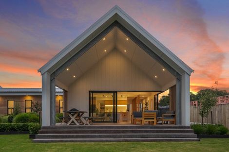 Photo of property in 5 Matai Grove, Greytown, 5712