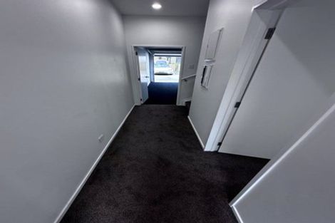 Photo of property in 14 Raupeti Lane, Henderson, Auckland, 0612