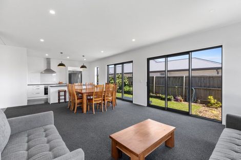 Photo of property in 25 Chris Drive, Rolleston, 7614