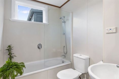 Photo of property in 48 Bristol Square, Hutt Central, Lower Hutt, 5010