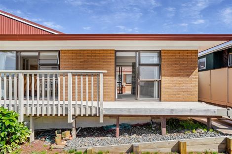 Photo of property in 10 Tatyana Place, Massey, Auckland, 0614