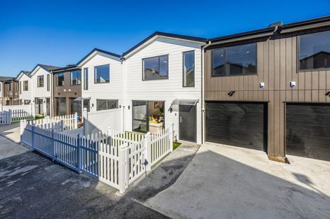 Photo of property in 38b Seymour Road, Sunnyvale, Auckland, 0612