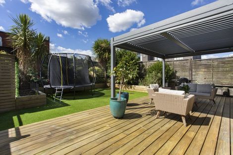 Photo of property in 18 Onekiritea Road, Hobsonville, Auckland, 0616