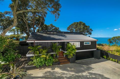 Photo of property in 66a Cliff Road, Torbay, Auckland, 0630