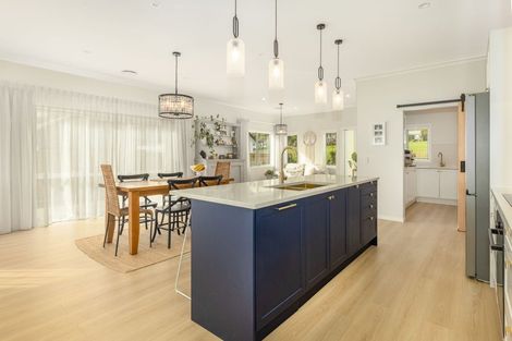 Photo of property in 7 Karearea Avenue, Waikanae, 5036