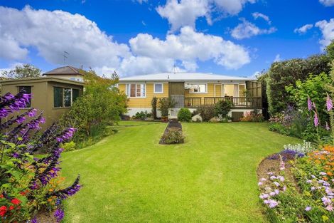 Photo of property in 87 Hillcrest Avenue, Hillcrest, Auckland, 0627