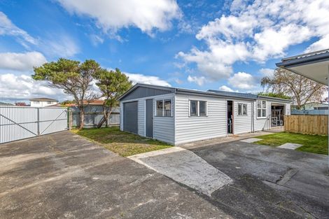 Photo of property in 10 Rimu Place, Cloverlea, Palmerston North, 4412