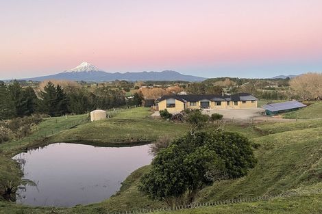 Photo of property in 326 Paraite Road, Paraite, New Plymouth, 4373