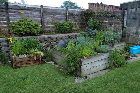 Photo of property in 15 Jade Place, Pukehangi, Rotorua, 3015