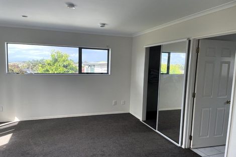 Photo of property in 17 Summerland Drive, Henderson, Auckland, 0612