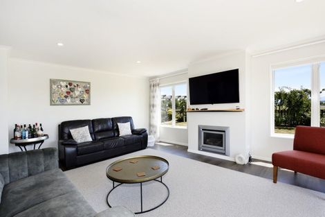 Photo of property in 27 Daelyn Drive, Richmond, 7020