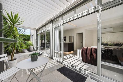 Photo of property in 20 Regina Street, Westmere, Auckland, 1022