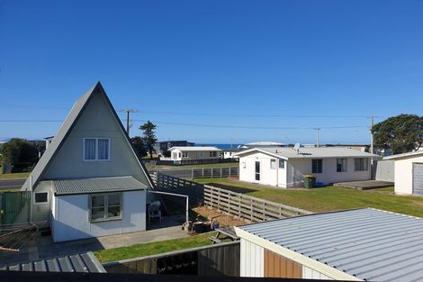Photo of property in 266b Seaforth Road, Waihi Beach, 3611