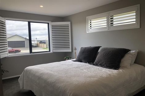 Photo of property in 8 Saint Thomas Avenue, Pyes Pa, Tauranga, 3112