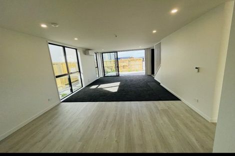 Photo of property in 10/6 Skibbereen Drive, Halswell, Christchurch, 8025