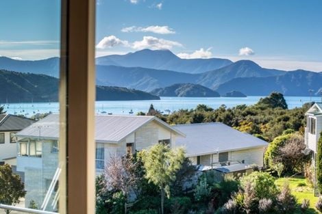 Photo of property in 9 Matai Place, Waikawa, Picton, 7220