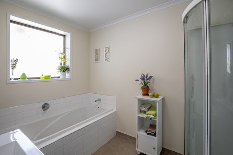 Photo of property in 10 View Road, Bridge Hill, Alexandra, 9320