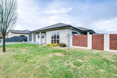 Photo of property in 14 Palliser Place, Poraiti, Napier, 4112