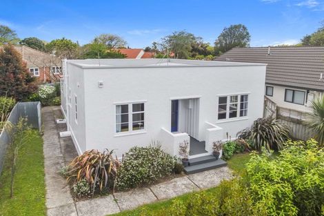 Photo of property in 65 Park Road, West End, Palmerston North, 4412