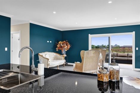 Photo of property in 22 Maple Crescent, Whalers Gate, New Plymouth, 4310