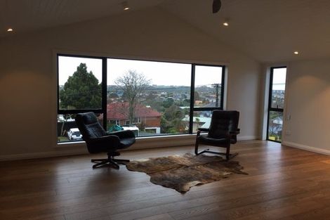 Photo of property in 3 Malabar Drive, Ellerslie, Auckland, 1051