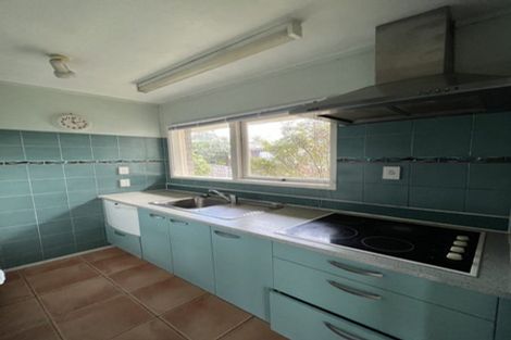 Photo of property in 3/22 Penning Road, Castor Bay, Auckland, 0620