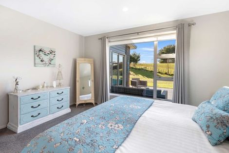 Photo of property in 76 Waitarere Rise Avenue, Waitarere, Levin, 5510