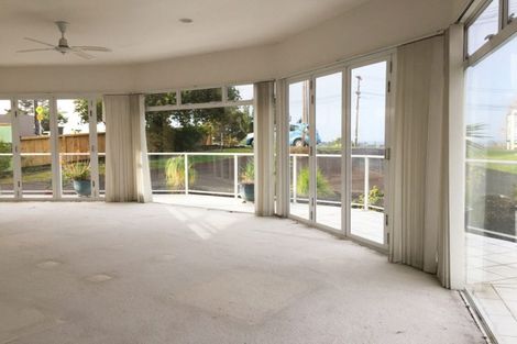 Photo of property in 730 East Coast Road, Pinehill, Auckland, 0632