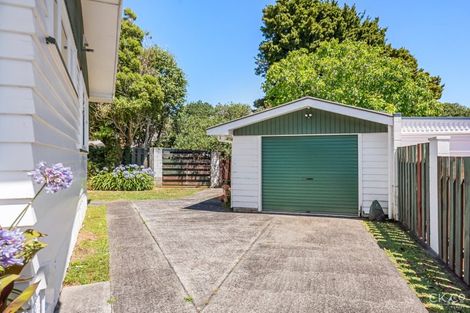 Photo of property in 4 Snell Grove, Clouston Park, Upper Hutt, 5018