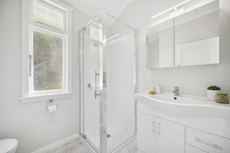 Photo of property in 468 Evans Bay Parade, Hataitai, Wellington, 6021