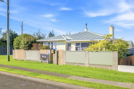 Photo of property in 12 Taupata Street, Castlecliff, Whanganui, 4501