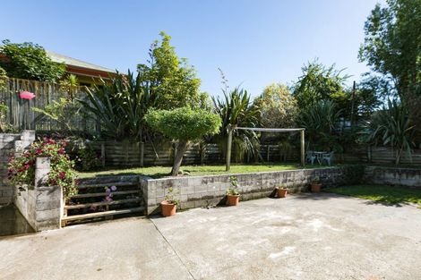 Photo of property in 36 Waverley Street, Waipawa, 4210
