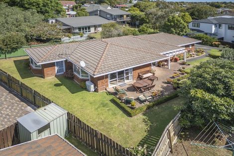 Photo of property in 18a South Street, Papakura, 2110