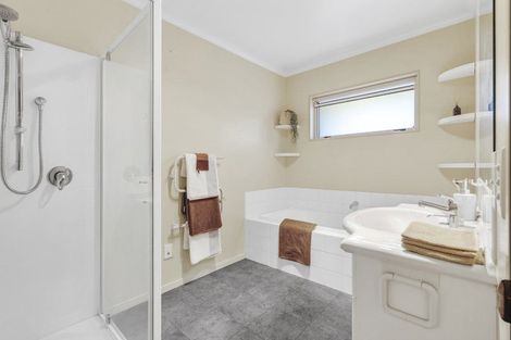 Photo of property in 6 Wanderers Avenue, Brightwater, 7022