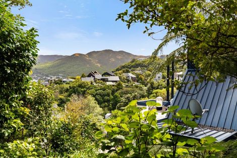 Photo of property in 52 Amapur Drive, Khandallah, Wellington, 6035