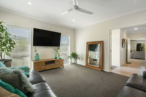 Photo of property in 21 Browns Drive, Waihi Beach, 3611