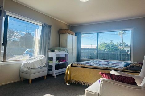 Photo of property in 35 Clevedon Road, Papakura, 2110