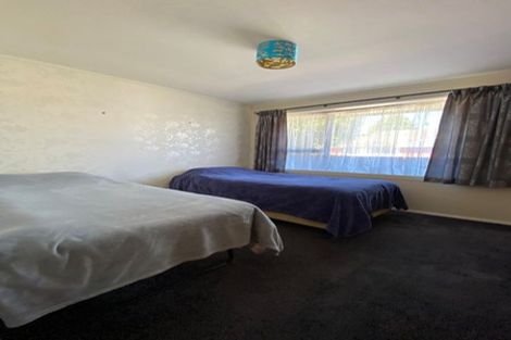 Photo of property in 1/199 Memorial Avenue, Burnside, Christchurch, 8053