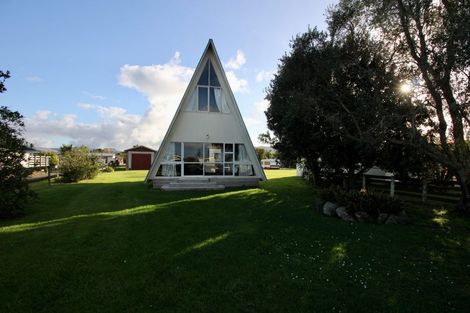 Photo of property in 152 Cook Drive, Whitianga, 3510