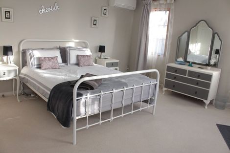 Photo of property in 44 Amberwood Drive, Northpark, Auckland, 2013